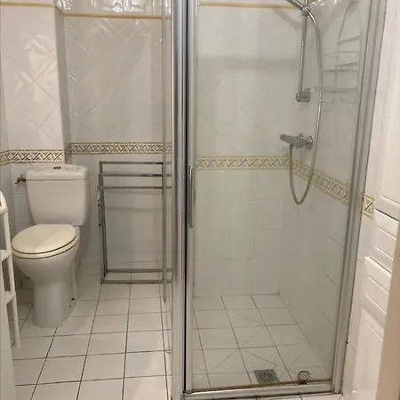 Appartement Climatise 2 Personnes Avec Terrasse Et Piscine Sainte-Maxime
